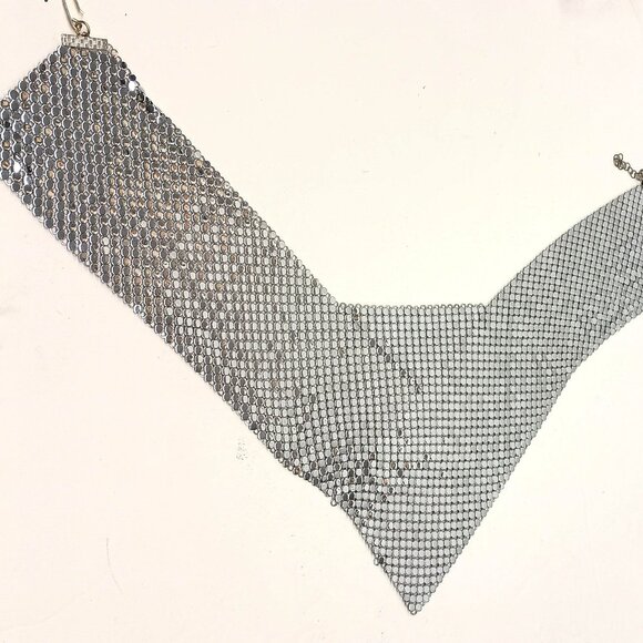 Ferrara Whiting & Davis Silver Vacuum Metalized Necklace - Picture 4 of 4